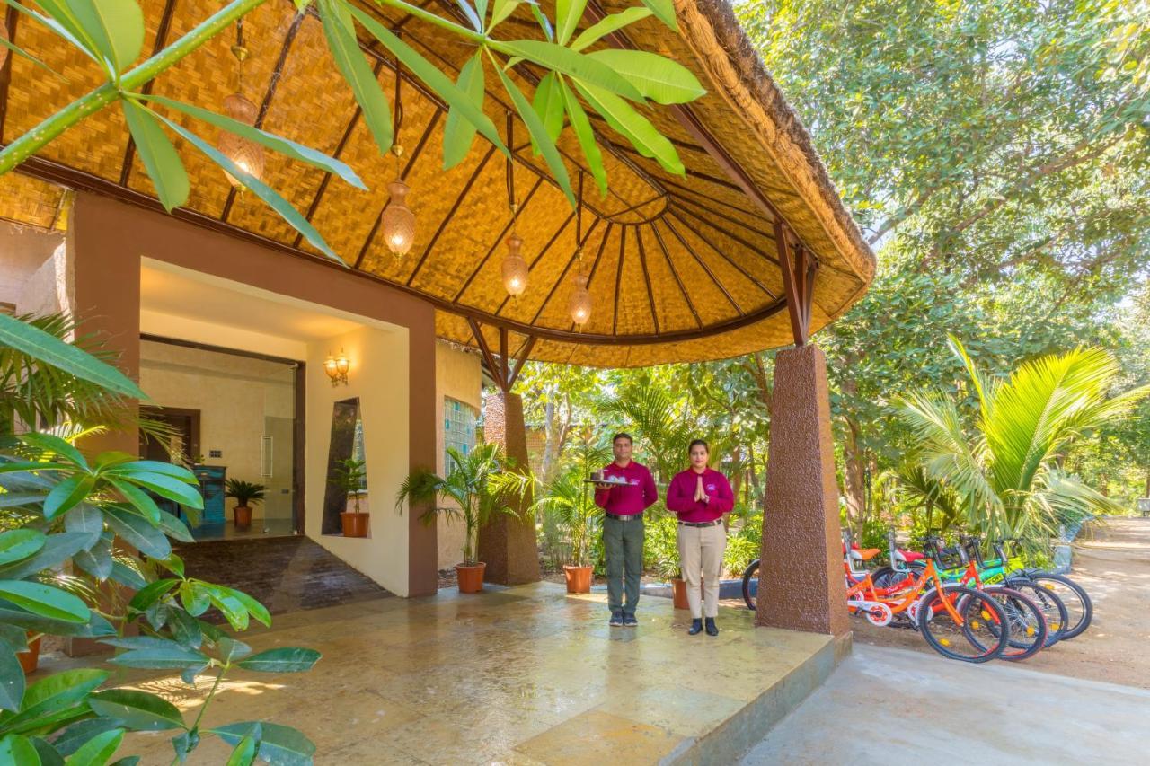 Sterling Padam Pench Hotel Khawāsa Buitenkant foto