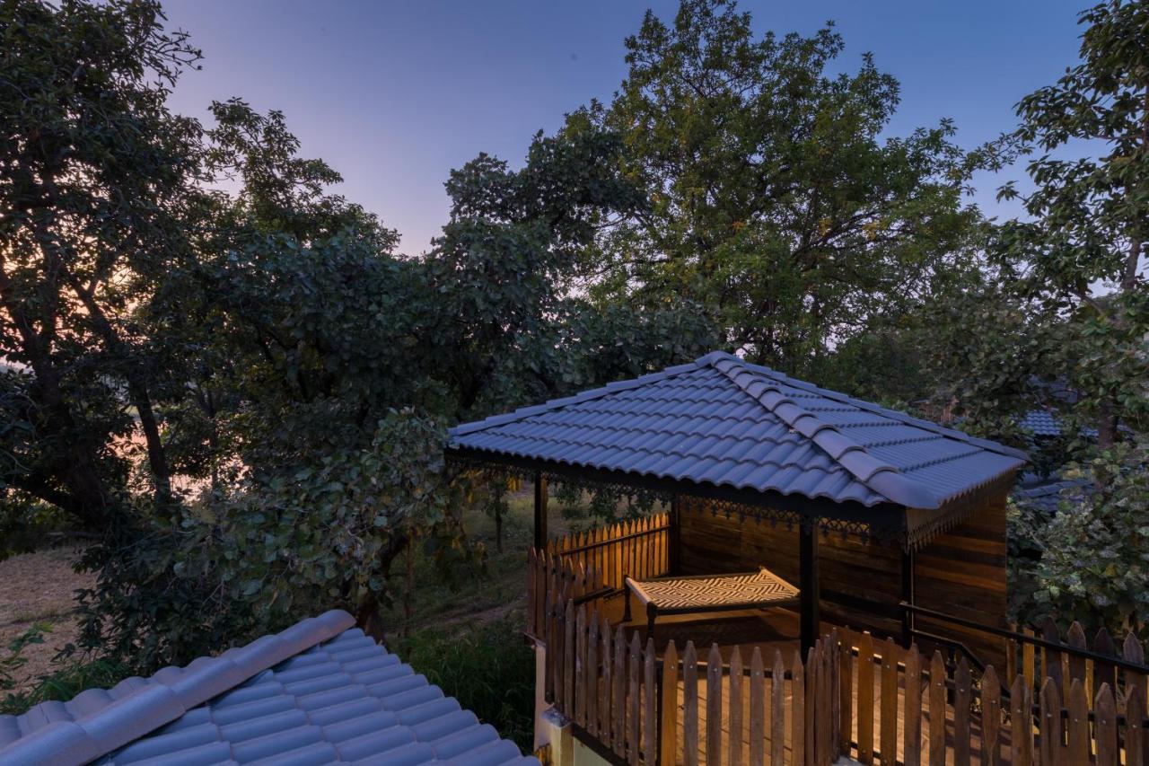 Sterling Padam Pench Hotel Khawāsa Buitenkant foto
