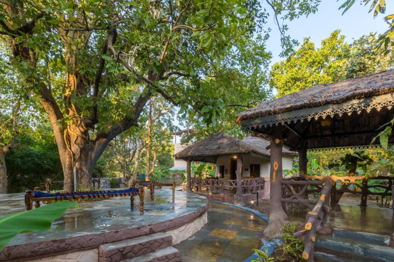 Sterling Padam Pench Hotel Khawāsa Buitenkant foto