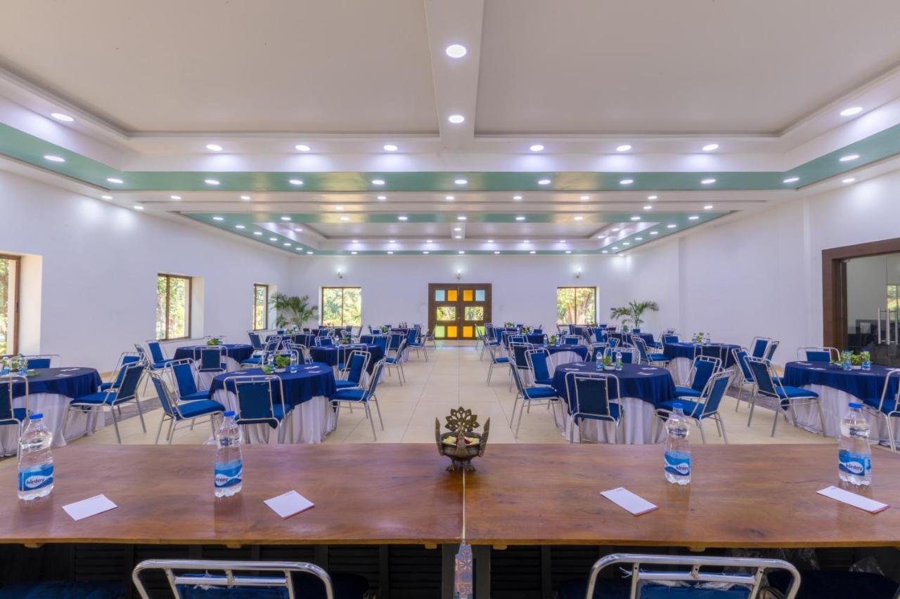 Sterling Padam Pench Hotel Khawāsa Buitenkant foto