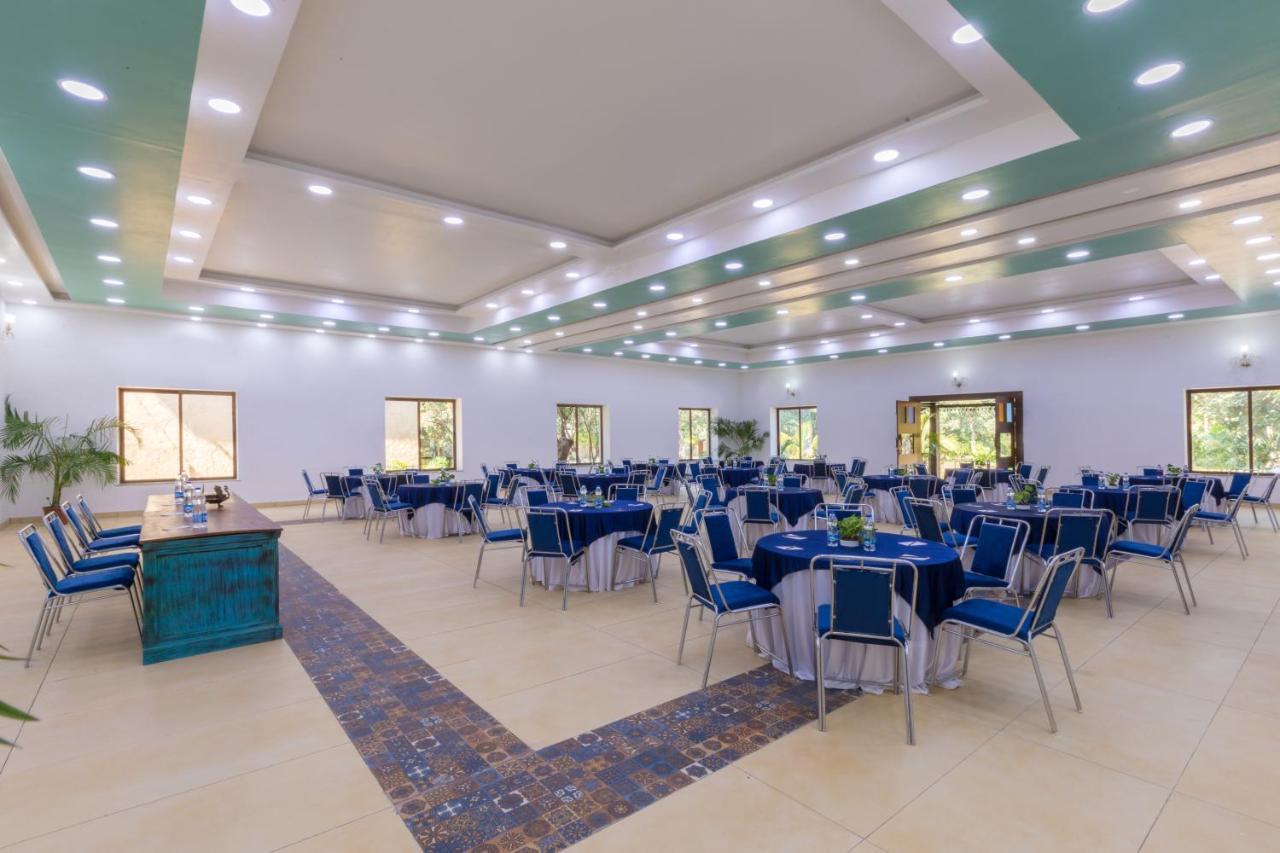 Sterling Padam Pench Hotel Khawāsa Buitenkant foto