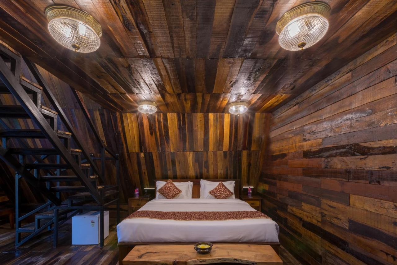 Sterling Padam Pench Hotel Khawāsa Buitenkant foto