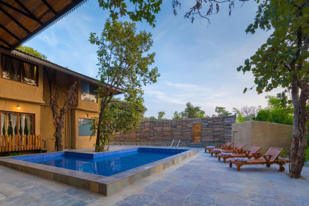 Sterling Padam Pench Hotel Khawāsa Buitenkant foto